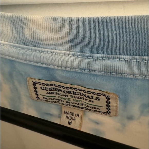 Guess T - Picture 2 of 2